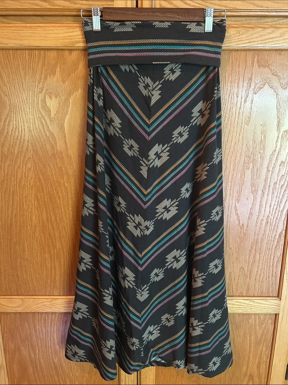 Mossimo Aztec-Pattern Maxi Skirt - Picture 3 of 4